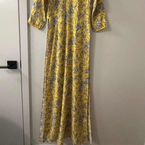 Yellow Rayon Botanical Print Straight Kurta - Picture 3 of 5